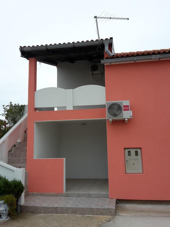 Apartments Marko Vir Extérieur photo