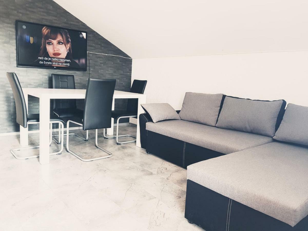 Apartments Marko Vir Extérieur photo