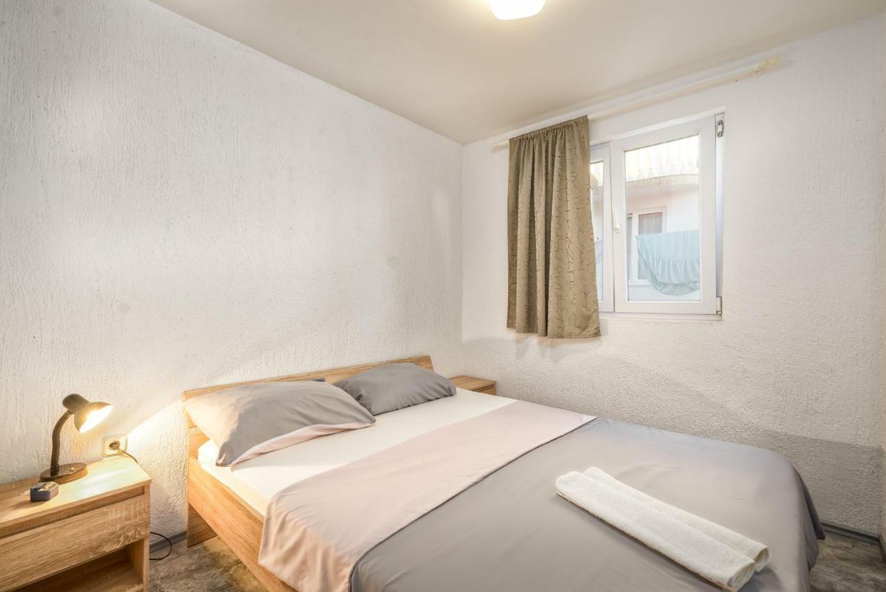 Apartments Marko Vir Extérieur photo