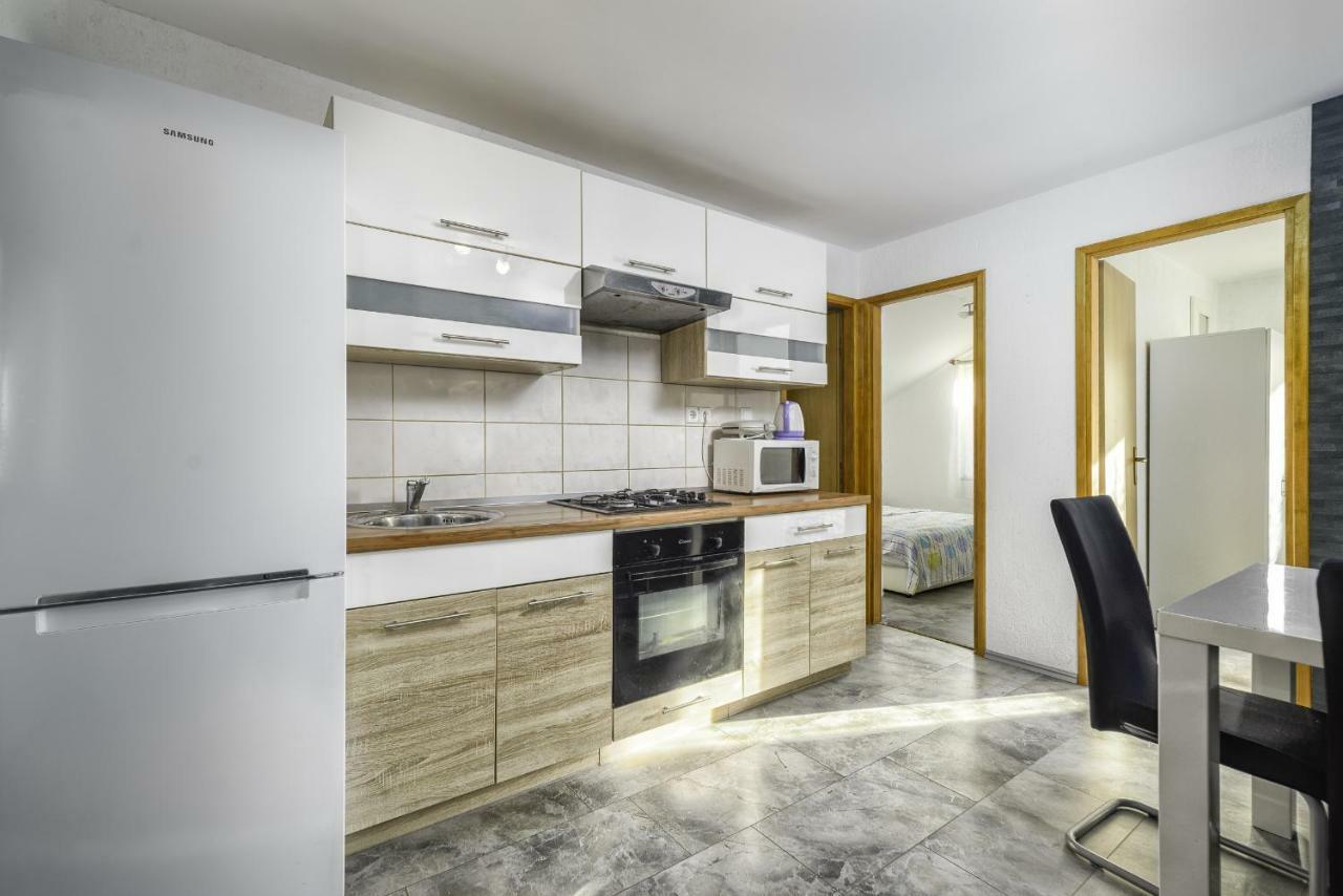Apartments Marko Vir Extérieur photo